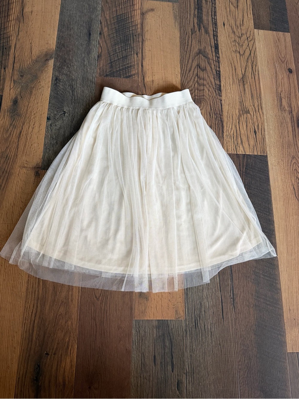 Forever 21 Cream Tulle Skirt